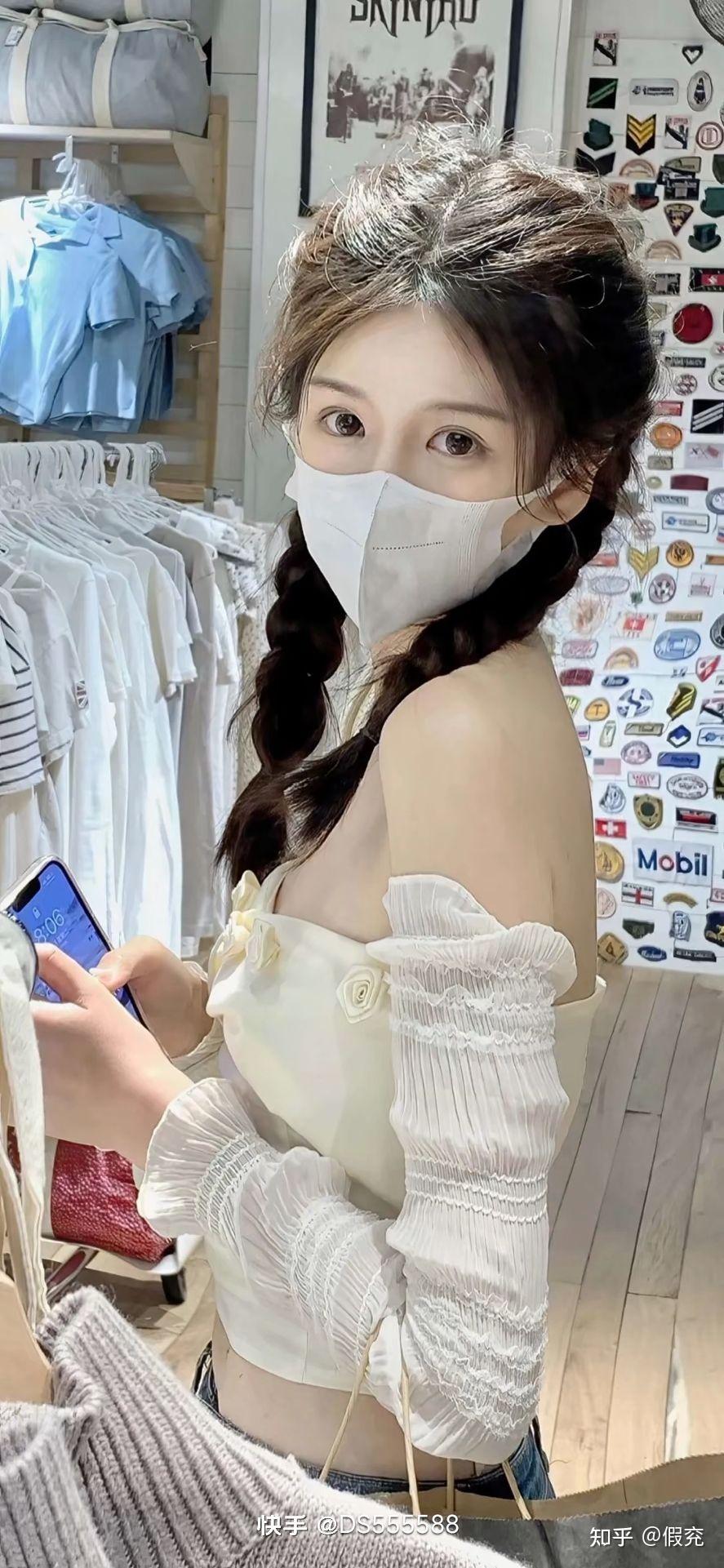 我今年18岁了.我第一次跟女友..