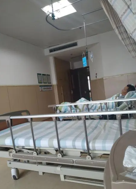 阑尾炎手术要住院吗