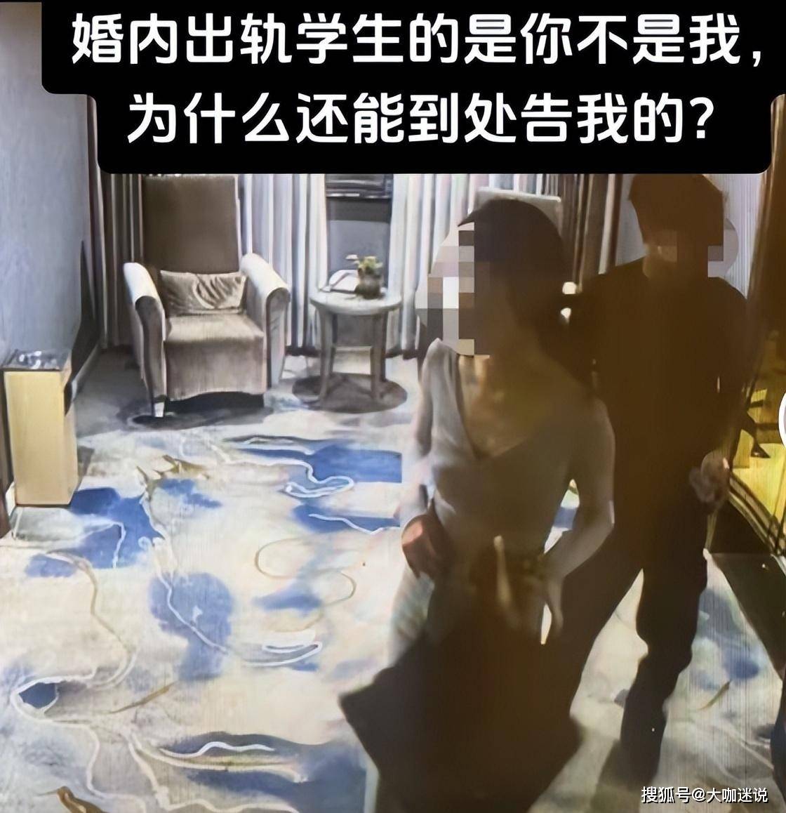 上一次男朋友居然把手伸入我衣服内来摸我的胸部.会不