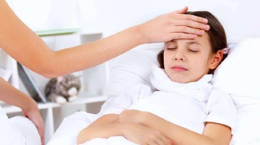 我丈夫老是不愿意穿衣服,老是感冒,请问会有什么