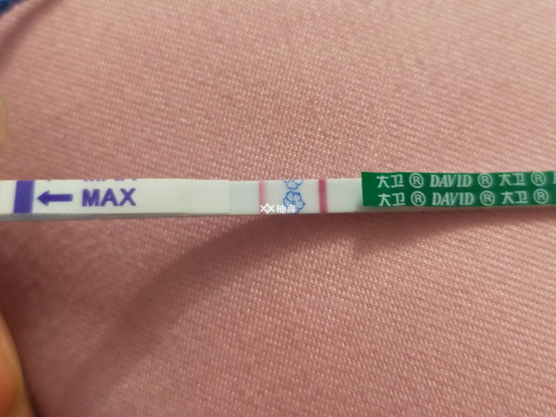 早孕纸测出来一深一浅,伴有腹痛怎么回事?