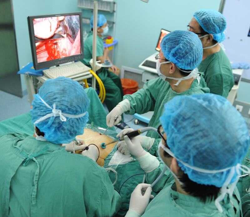 胸腔镜手术是怎么做的