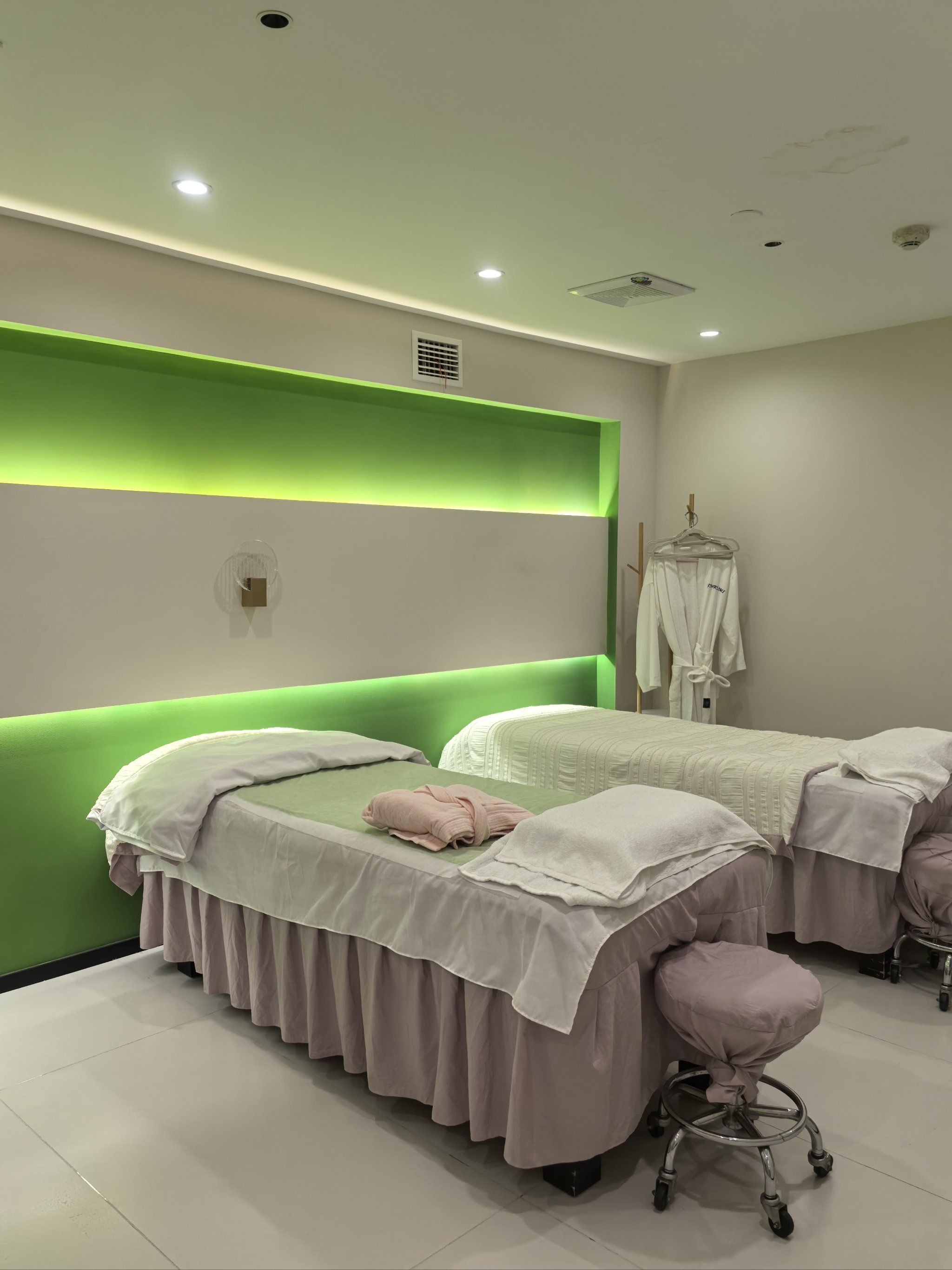 美容院里怎么做美容的