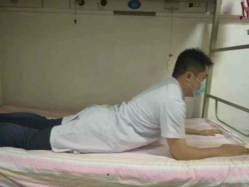 坐骨神经痛的正确睡姿