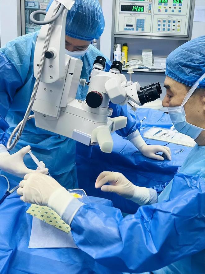 白内障的手术过程