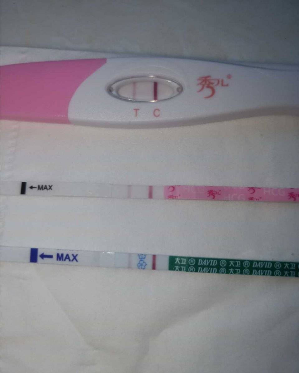 怀孕一个月流褐色分泌物正常吗