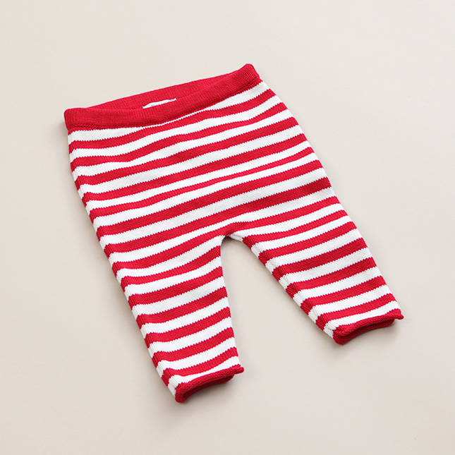 大腿内侧出现红色条纹是怎么回事