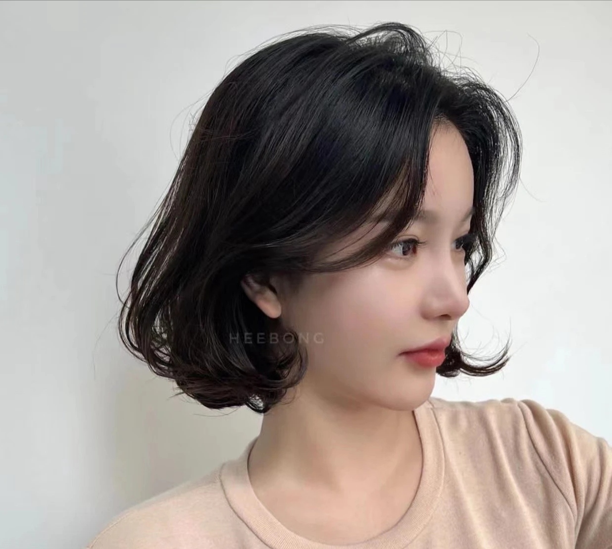 瓜子脸女生适合什么发型?