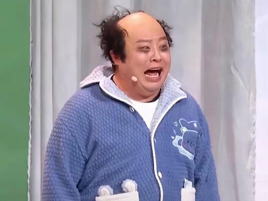 强笑是什么意思呢?