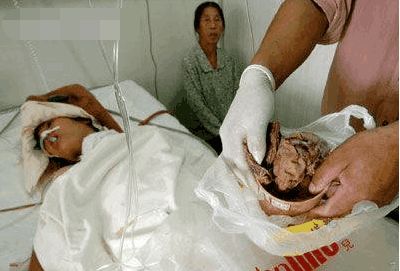 阴道被几个人进了怎么办我老公还和朋友一起来干我我要