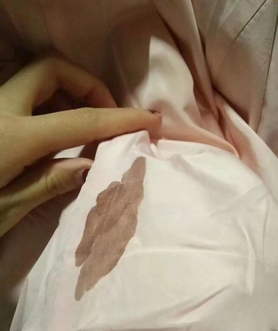 月经结束后几天又出血