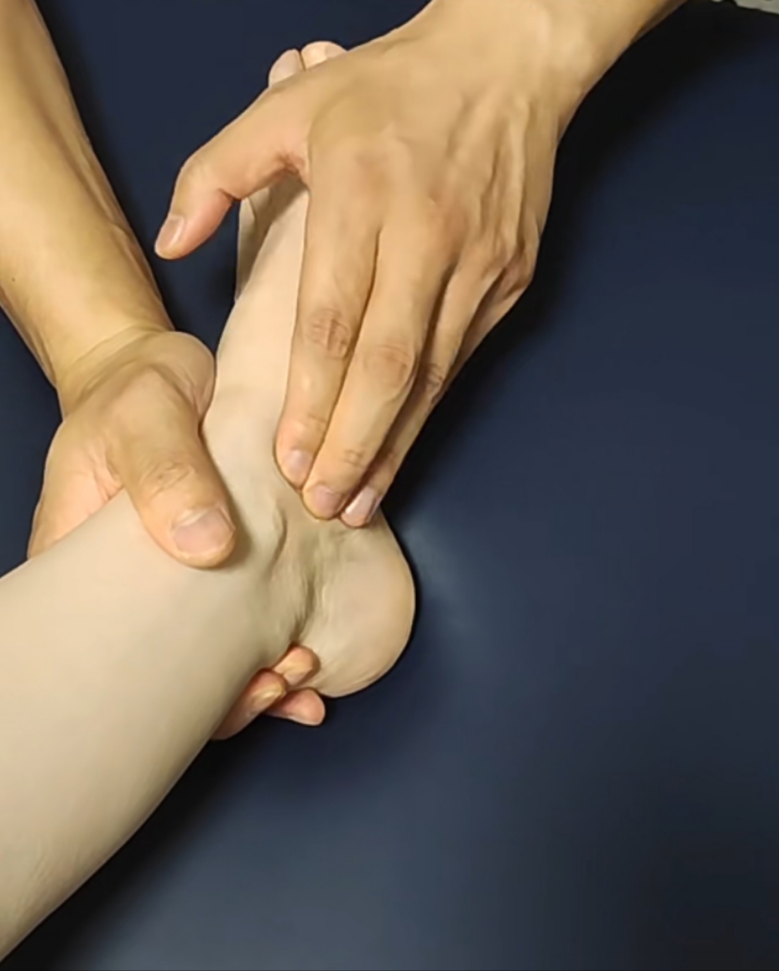 脚踝疼怎么缓解