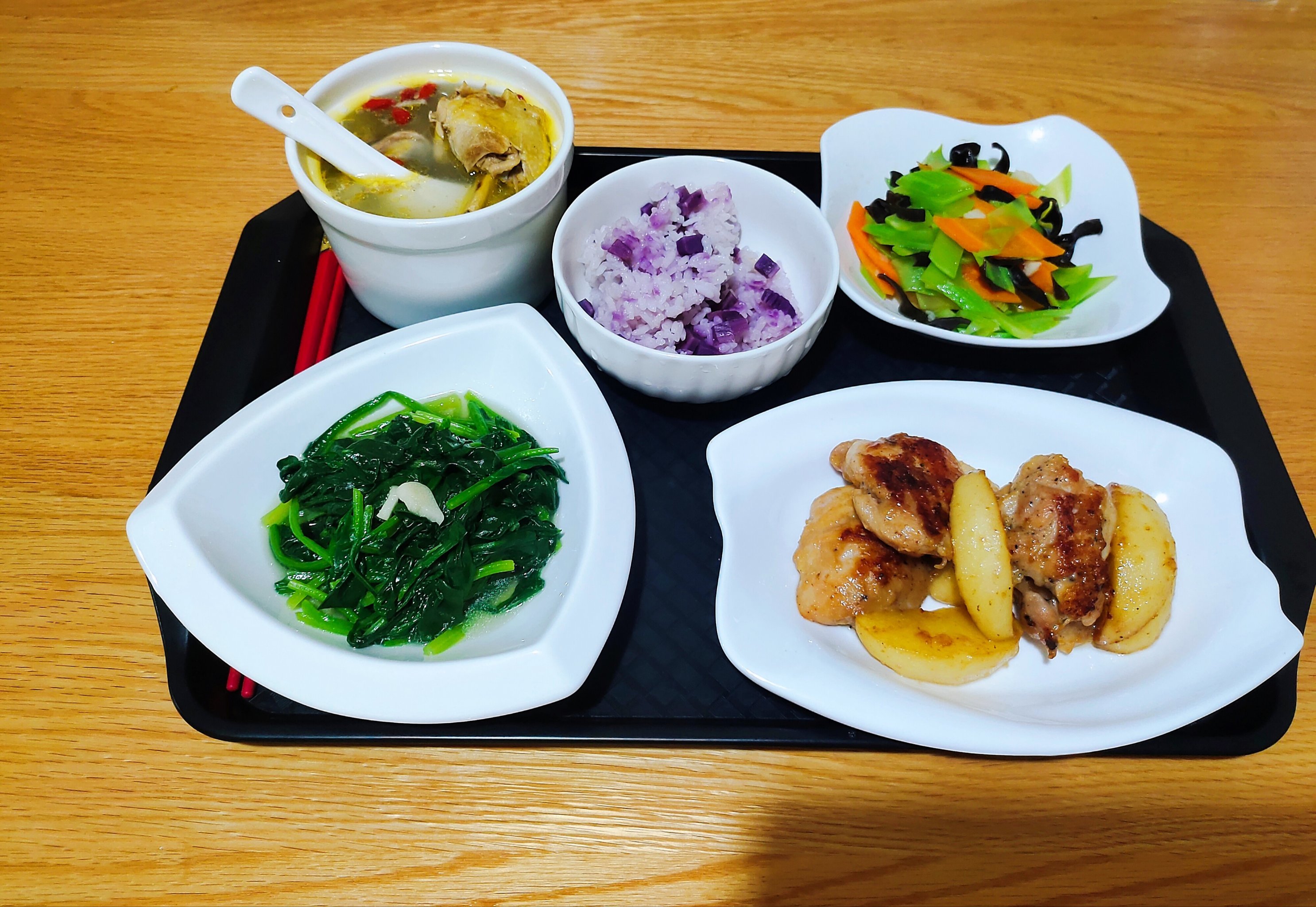 月子里吃什么好