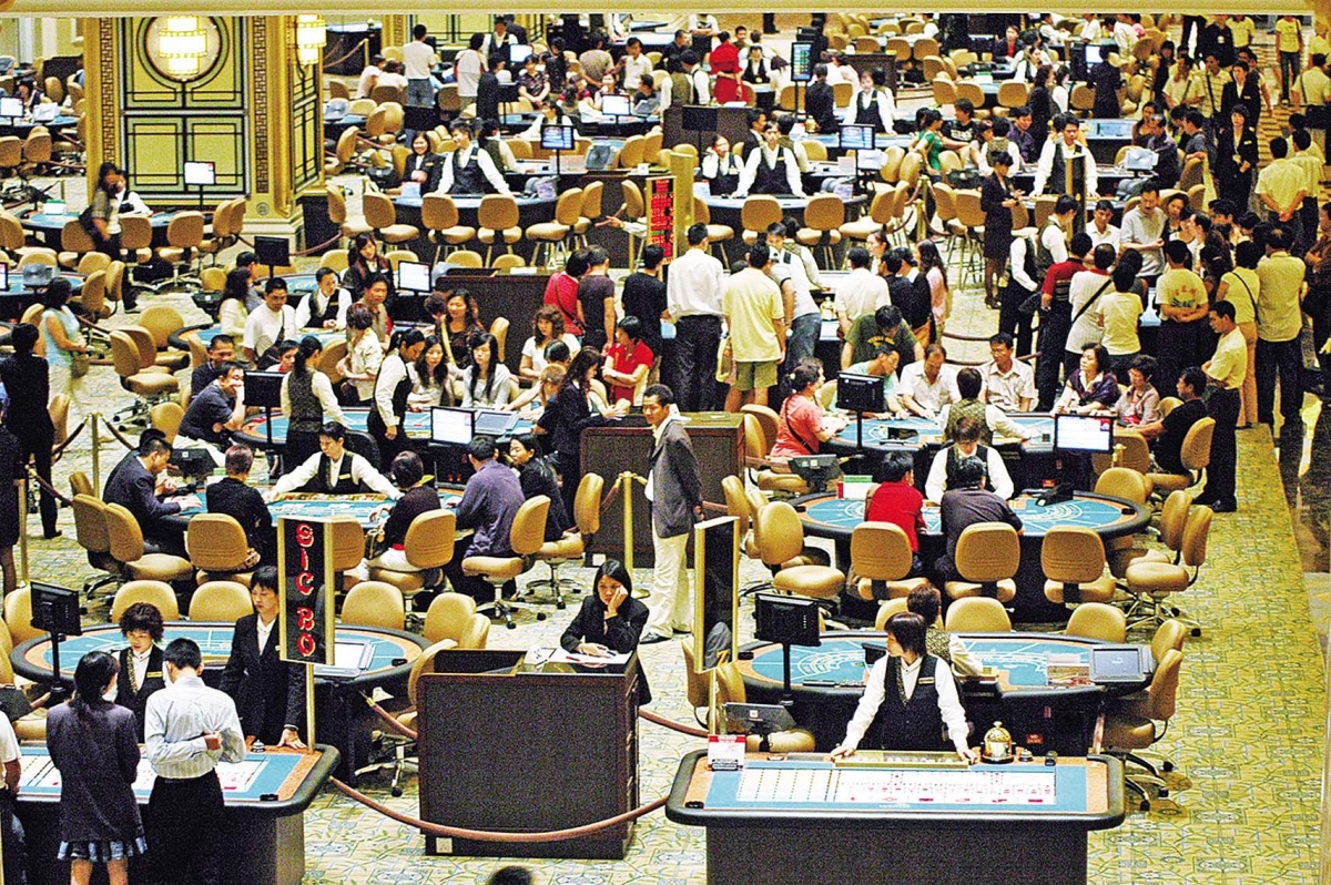 五月分开始赌博,现在输了十万