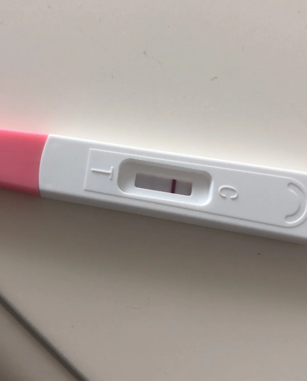 月经推迟7天验孕棒是单杠怎么回事