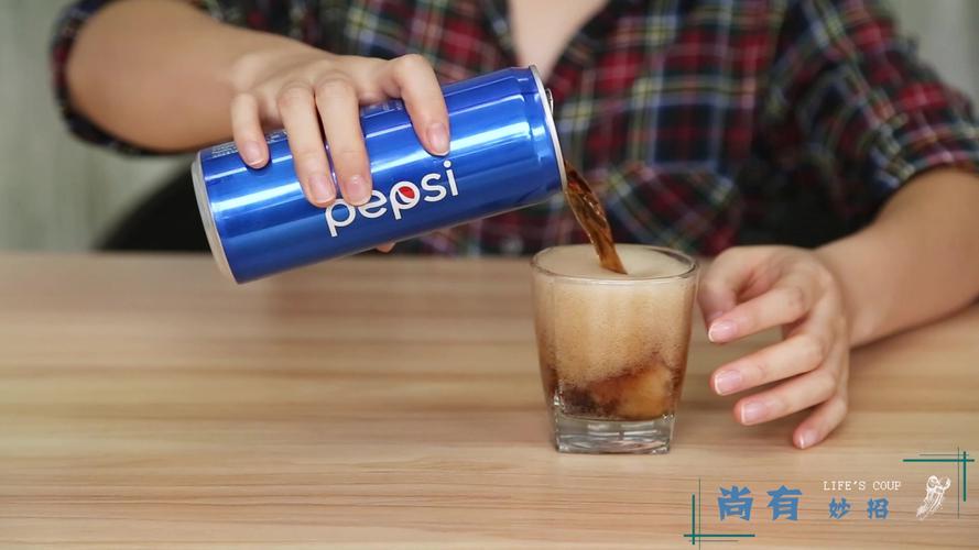 牛奶和可乐可以一起喝吗?